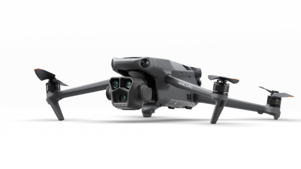DJI Mavic 3 Pro with DJI RC Controller - Image 12